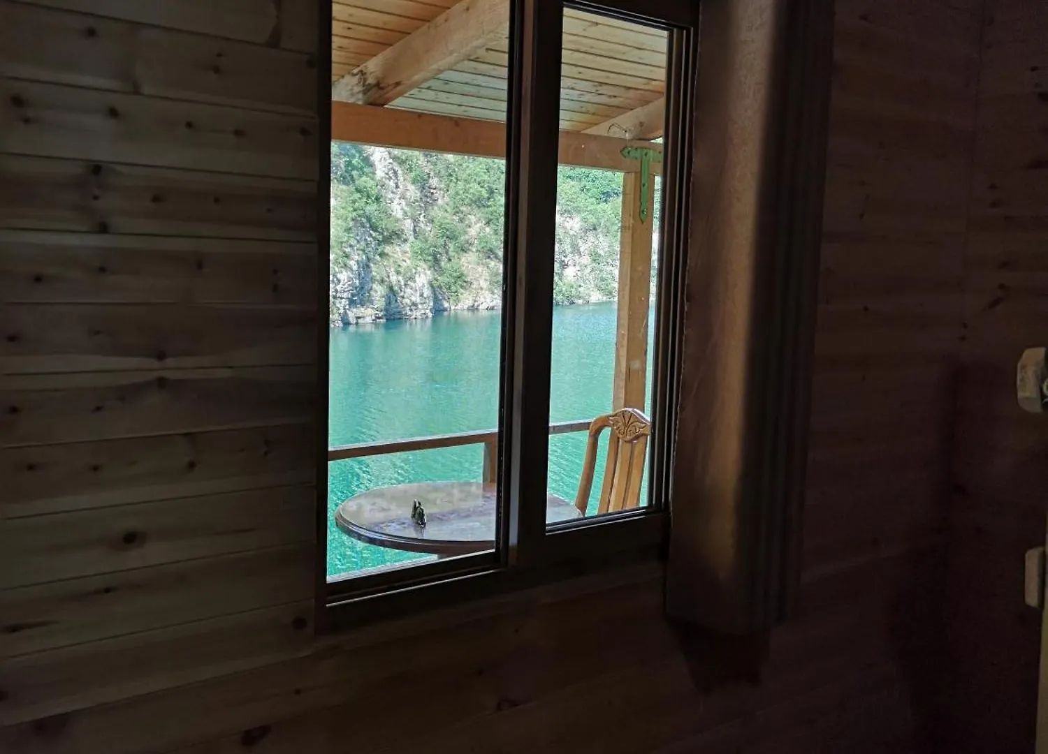 Hostel Riverside Komani Lake Albania