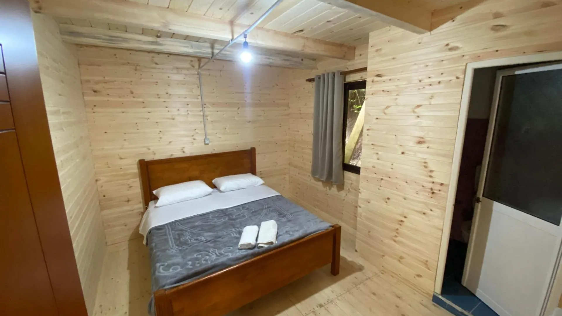 Riverside Komani Lake Hostel Koman
