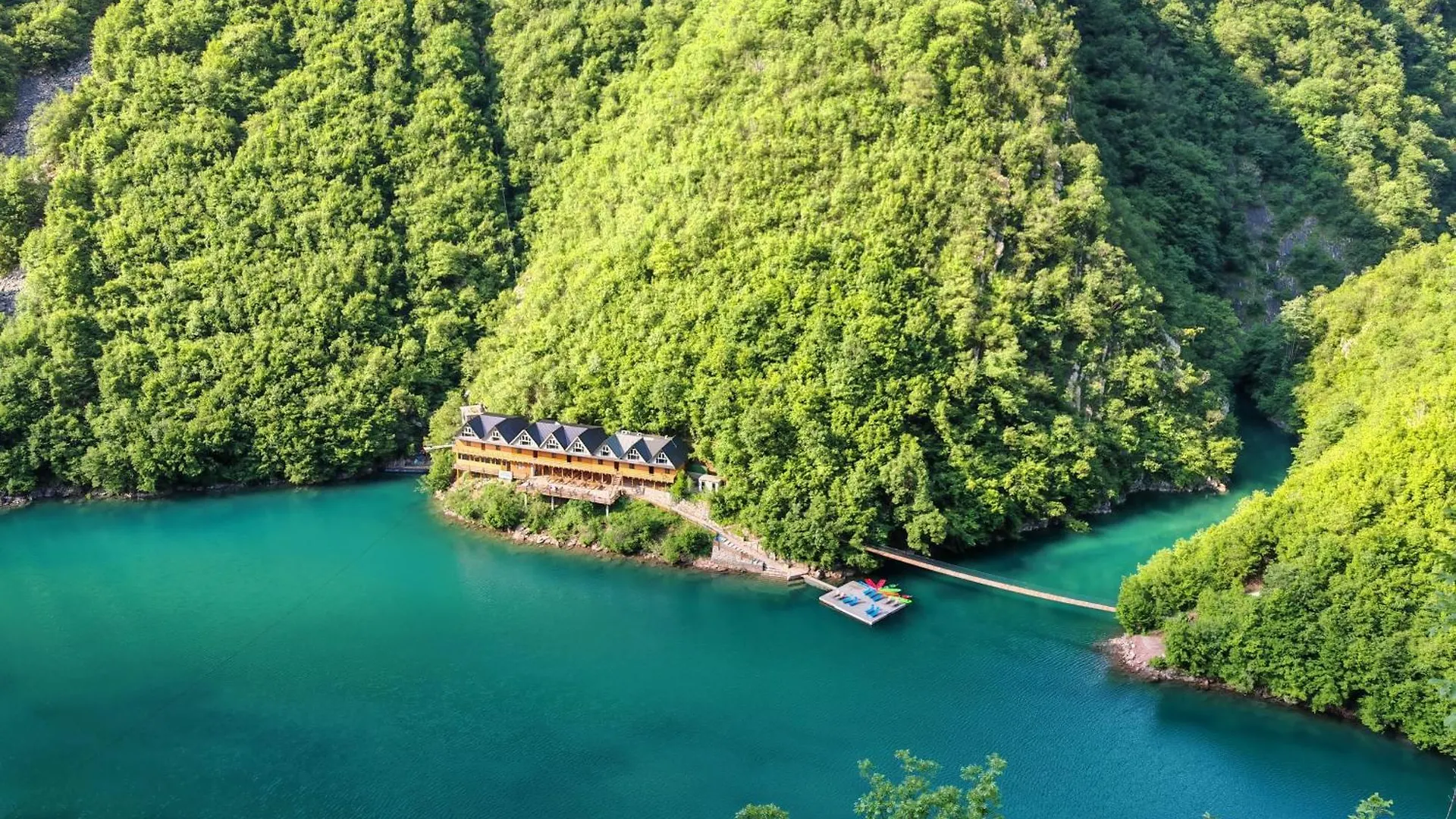 Riverside Komani Lake