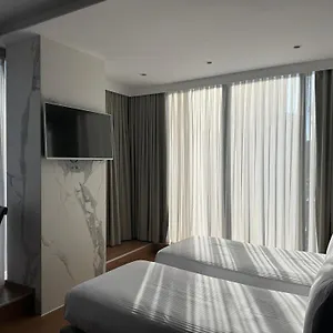 https://black-diamond-hotel.hotels-in-tirana.com