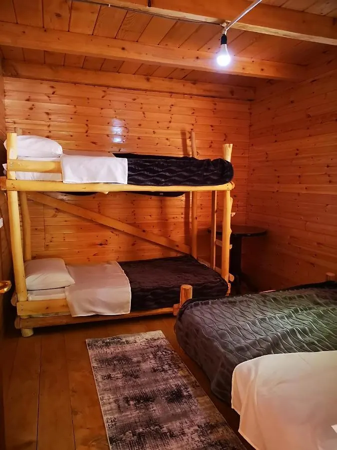 Hostel Riverside Komani Lake