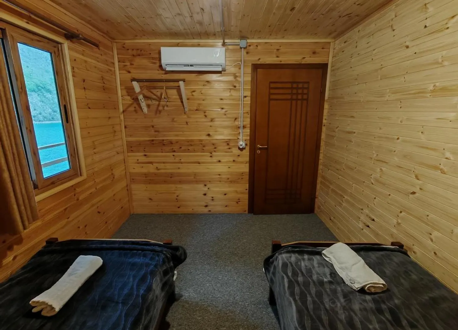 Hostel Riverside Komani Lake Albania